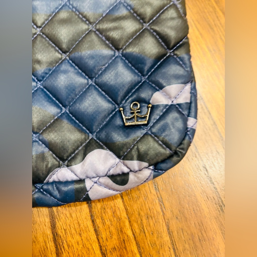 Oliver Thomas Blue Camo Crossbody Purse - Picture 6 of 12
